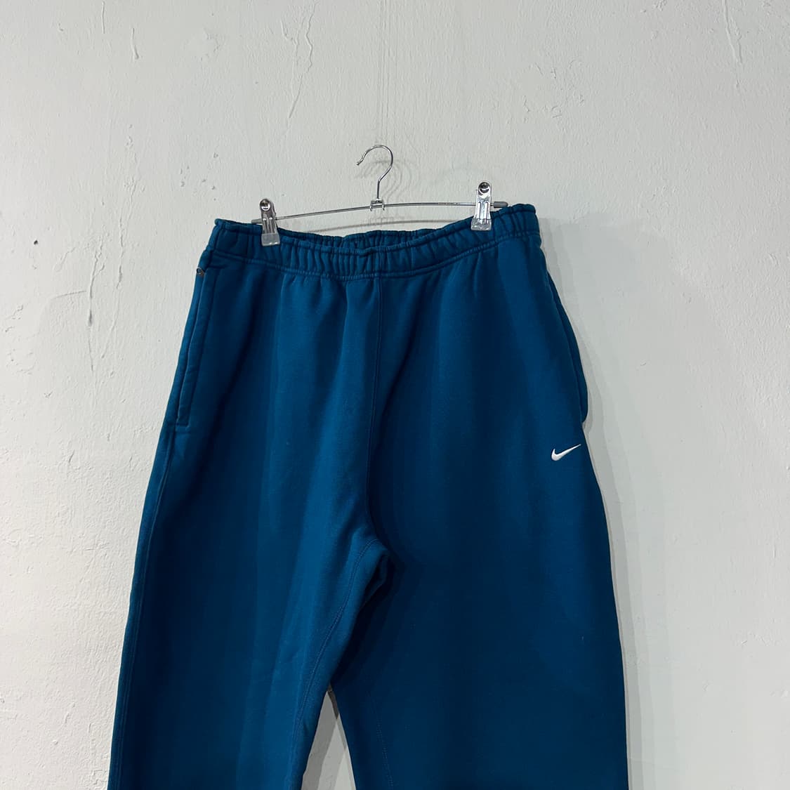 나이키 솔로스우시 조거팬츠 XL 상품이미지2