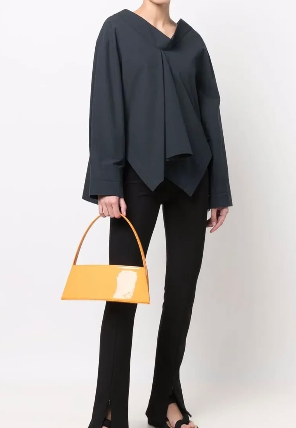 Low classic 로우클래식 티핑탑 네이비 새상품 상품이미지3