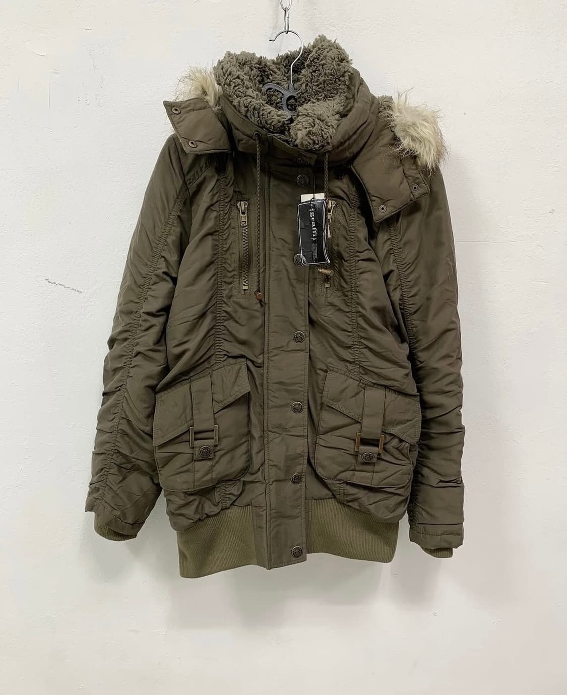 츄미 빈티지 퍼 야상 퍼 패딩 갸루 y2k 브라운카키 graffi 상품이미지2