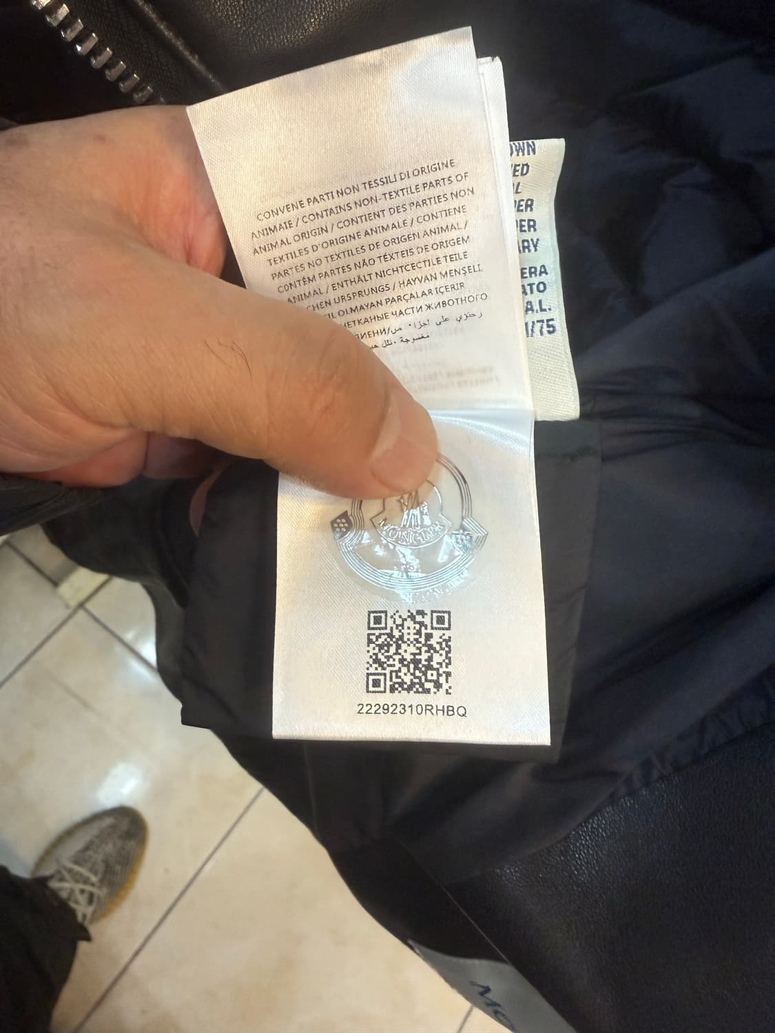 2/44-55 정품 몽클레어 모터 패딩 팝니다 상품이미지7