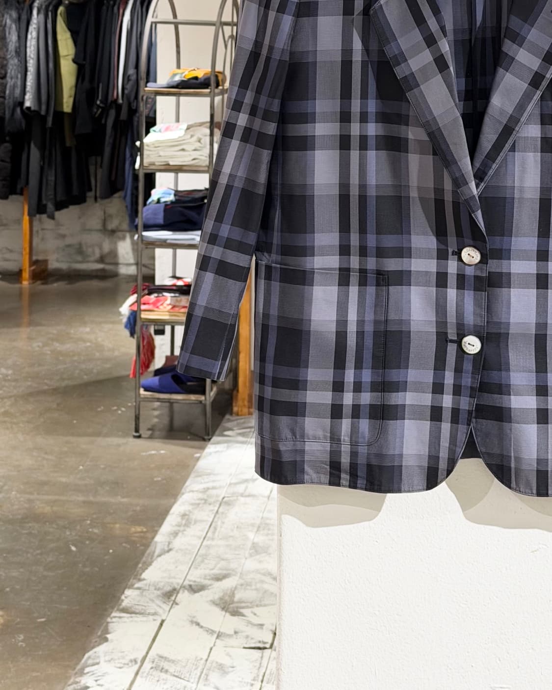 버버리 네이비 노바 체크 투버튼 자켓/스커트 (셋업)  상품이미지3