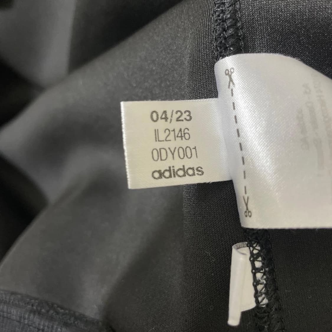   Y-3 벨벳 스페이서 스웨터 상품이미지8