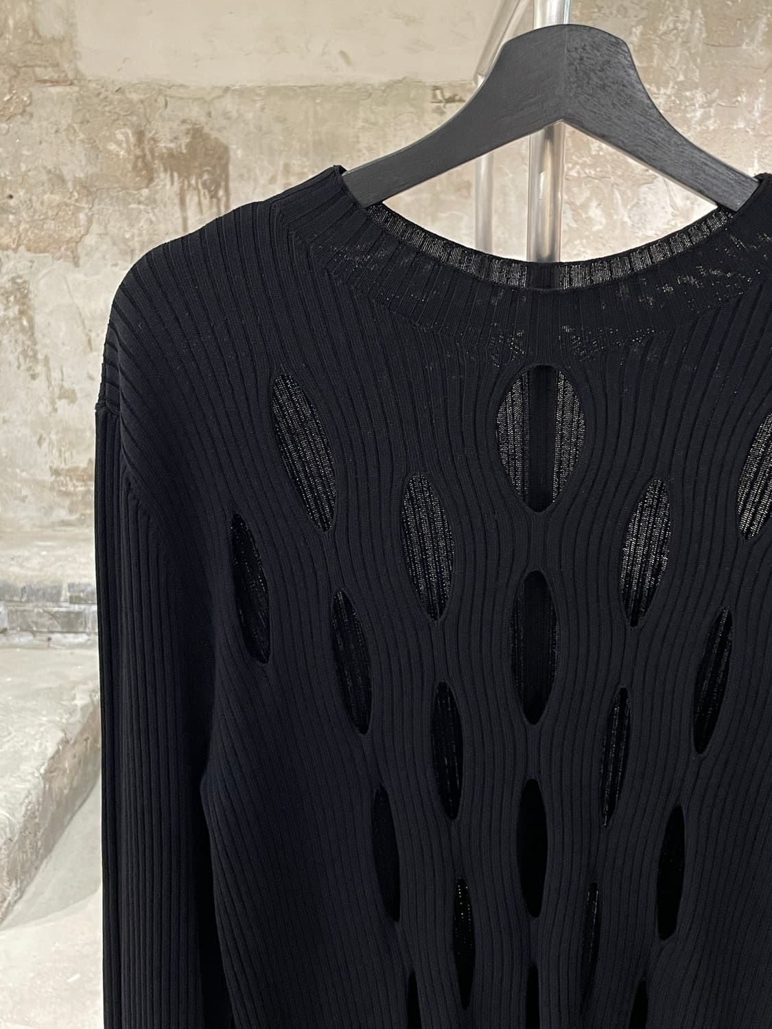 디온 리 블랙 컷 아웃 골지 니트 상품이미지2