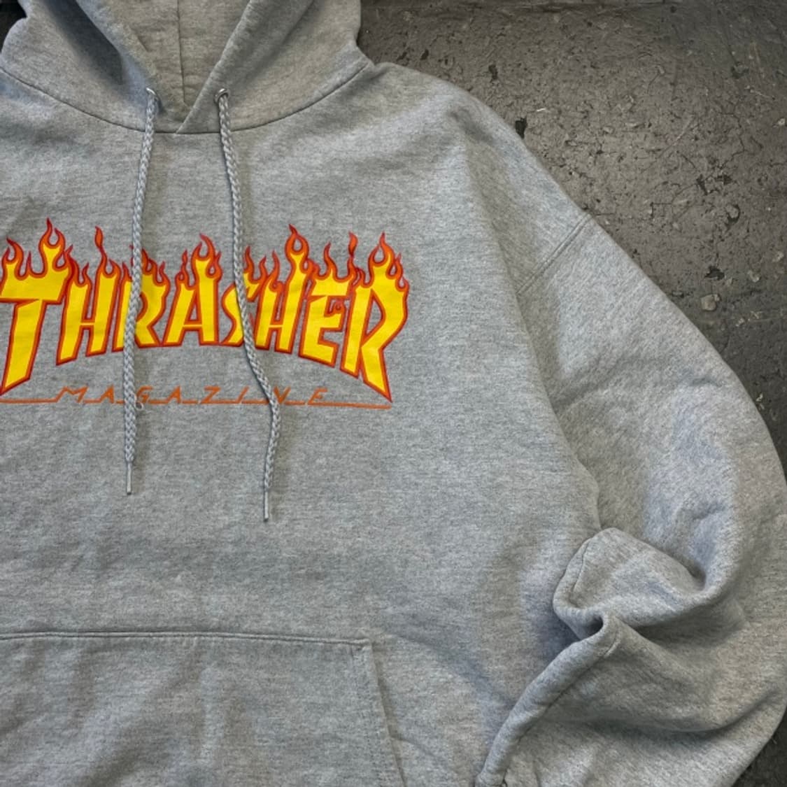 100 트래셔 후드티 상품이미지2