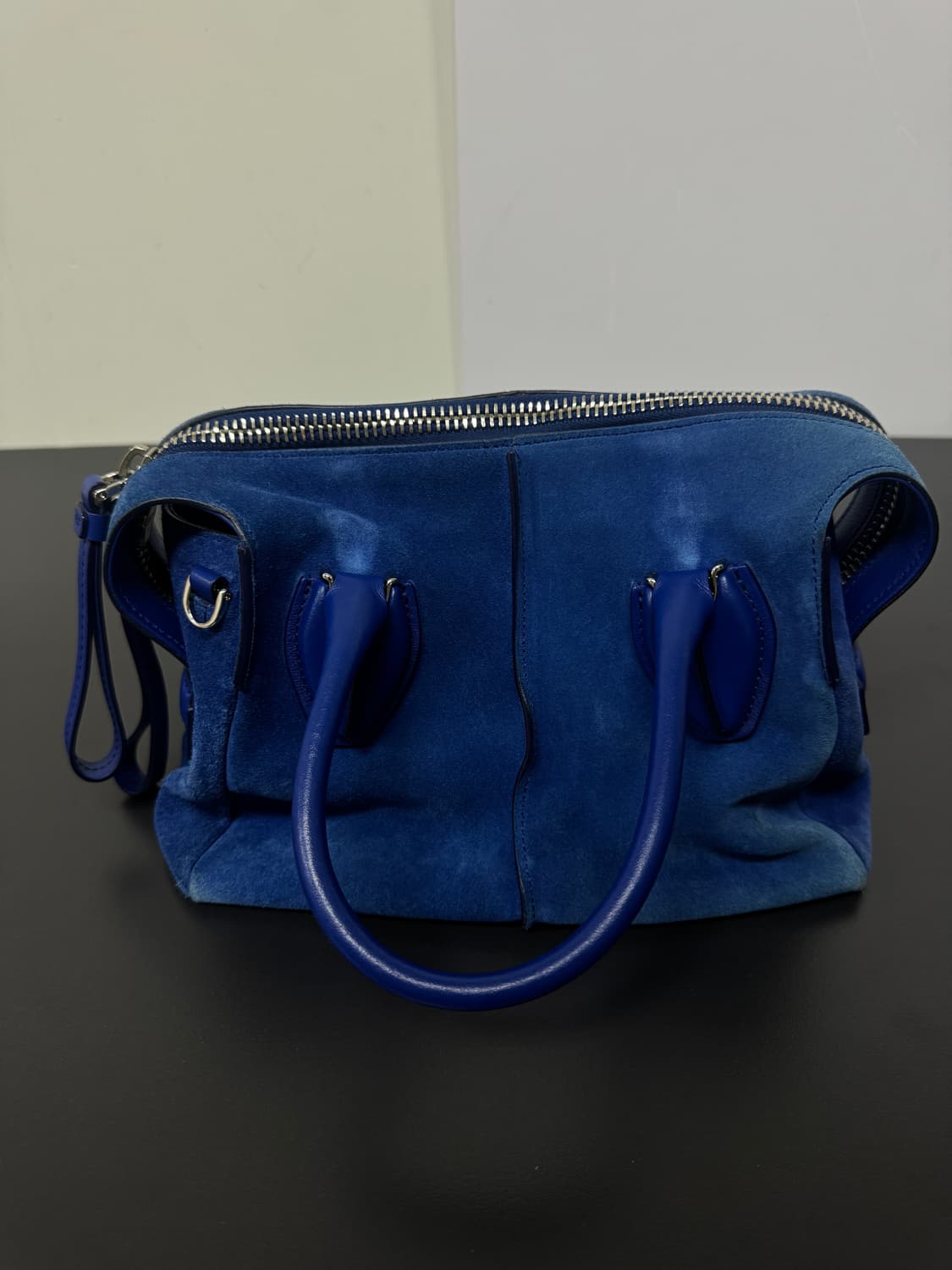 TOD'S 토즈 스웨이드 토트백 블루 상품이미지1