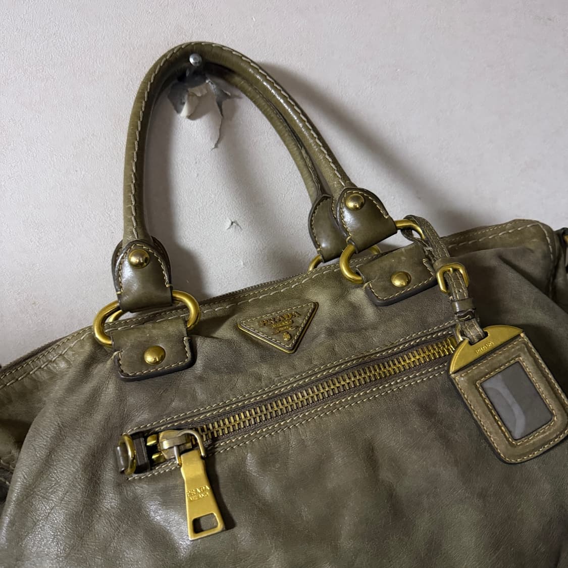 프라다 비텔로 샤인 빈티지 레더 토트백 상품이미지2