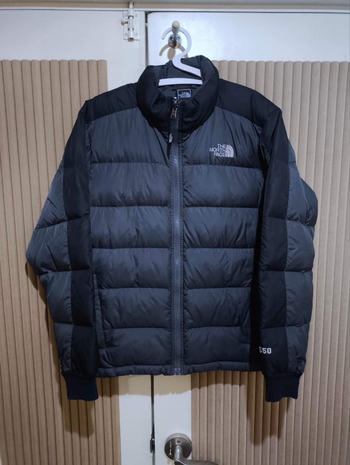 노스페이스 550 패딩 경량패딩 상품이미지1