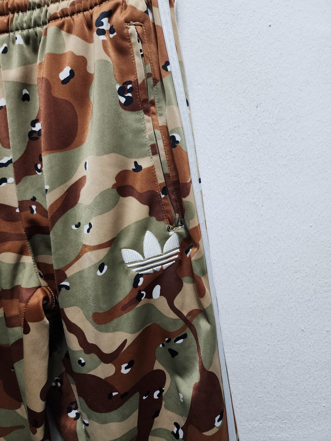 아디다스 카모 파이어버드 트레이닝 바지 상품이미지3