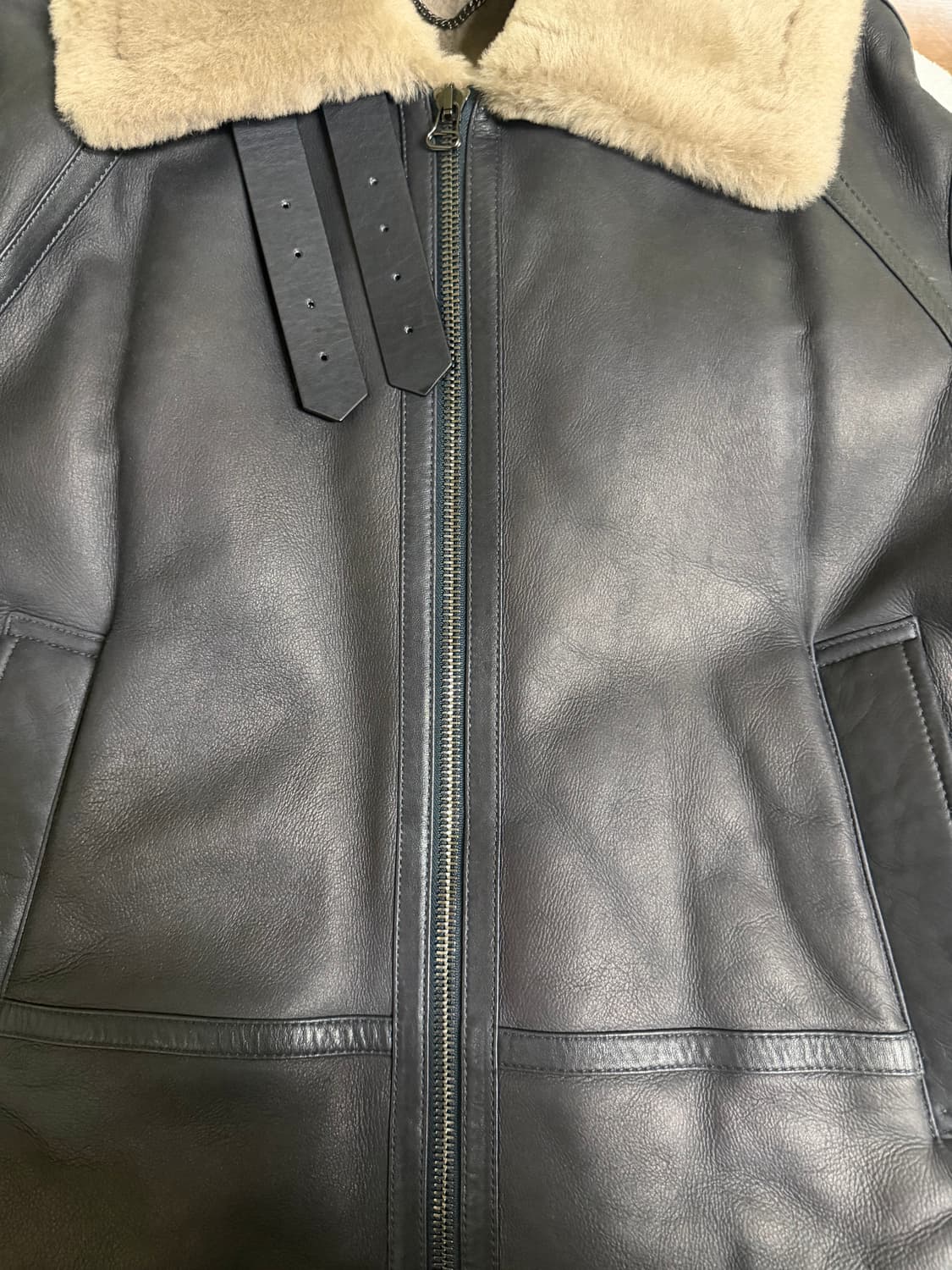 솔리드 옴므 무스탕 52 상태 최상 상품이미지3