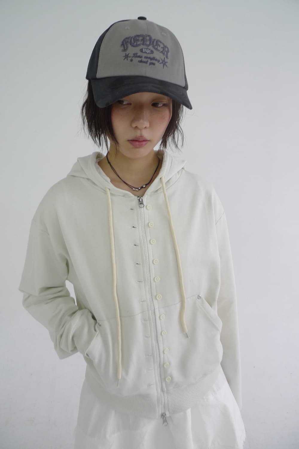 베르크서울 버튼 라인 후드집업 밀크 상품이미지2