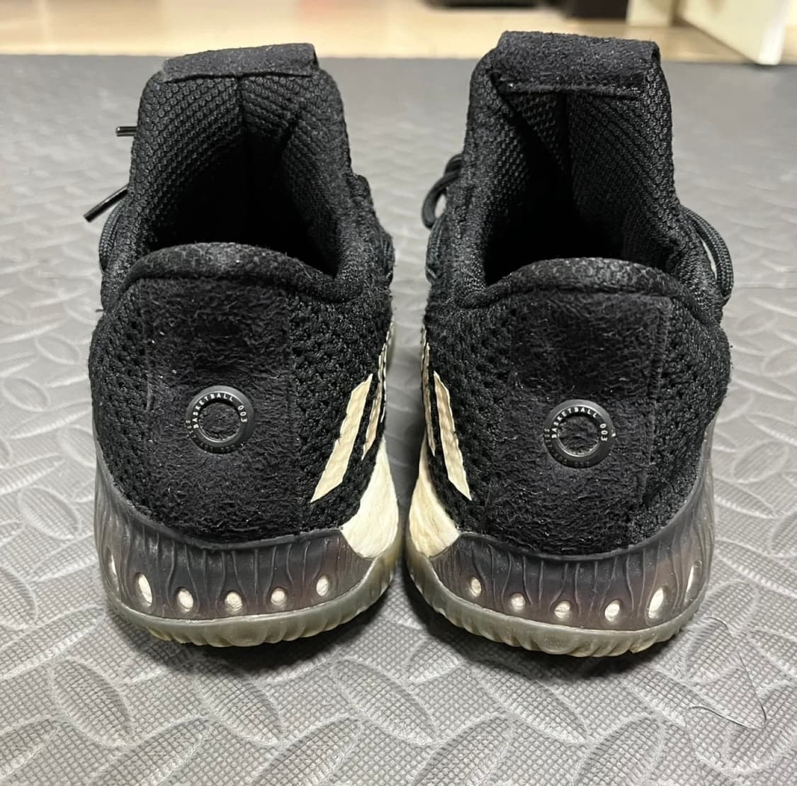 [235] 아디다스 크레이지 익스플로시브 로우 데이원 상품이미지3