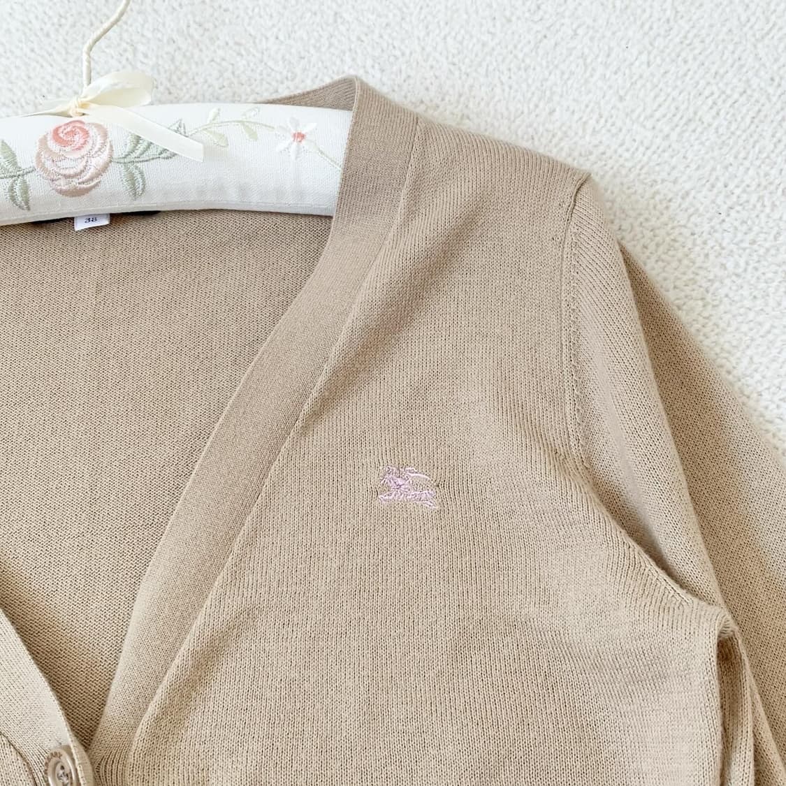 버버리 라떼갸루맛 노바체크 가디건 상품이미지3