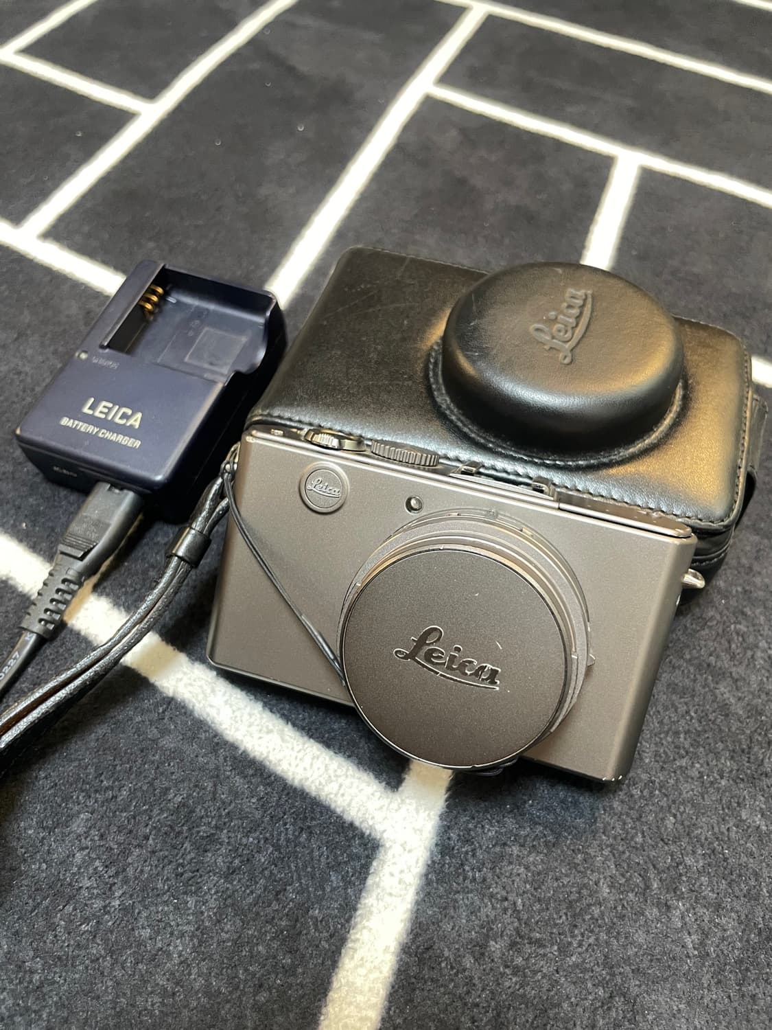 Leica D-LUX 4 (라이카 디룩스 4 티탄) 상품이미지1