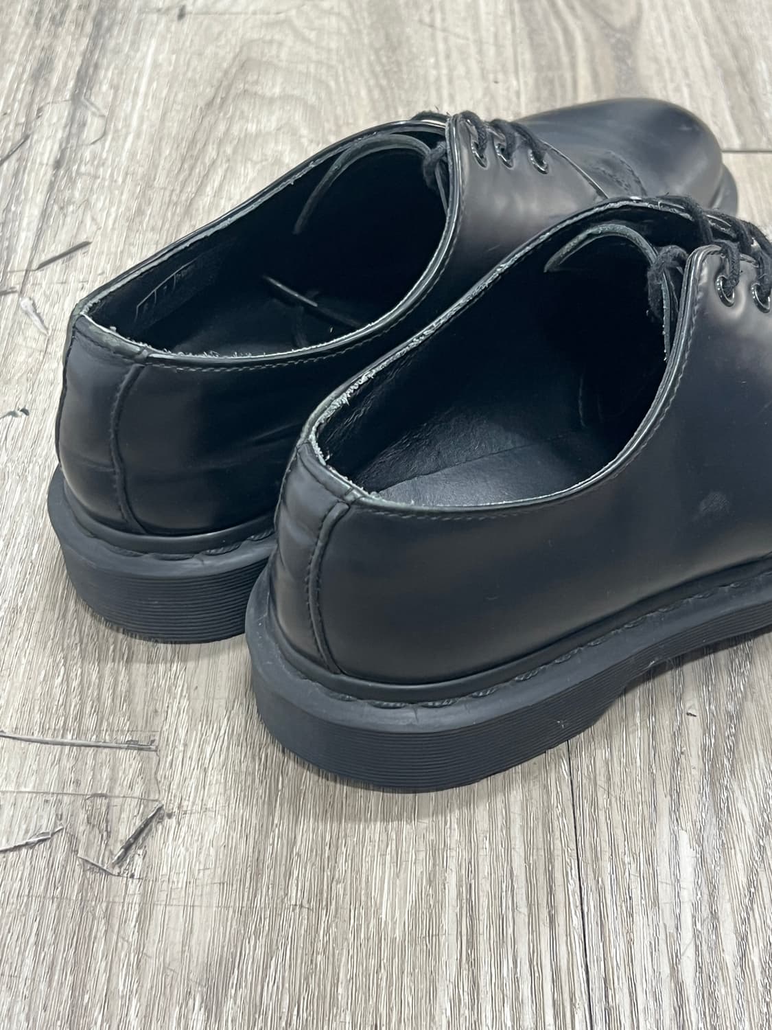 Dr Martens 닥터마틴 1461 모노 3홀 블랙 상품이미지3