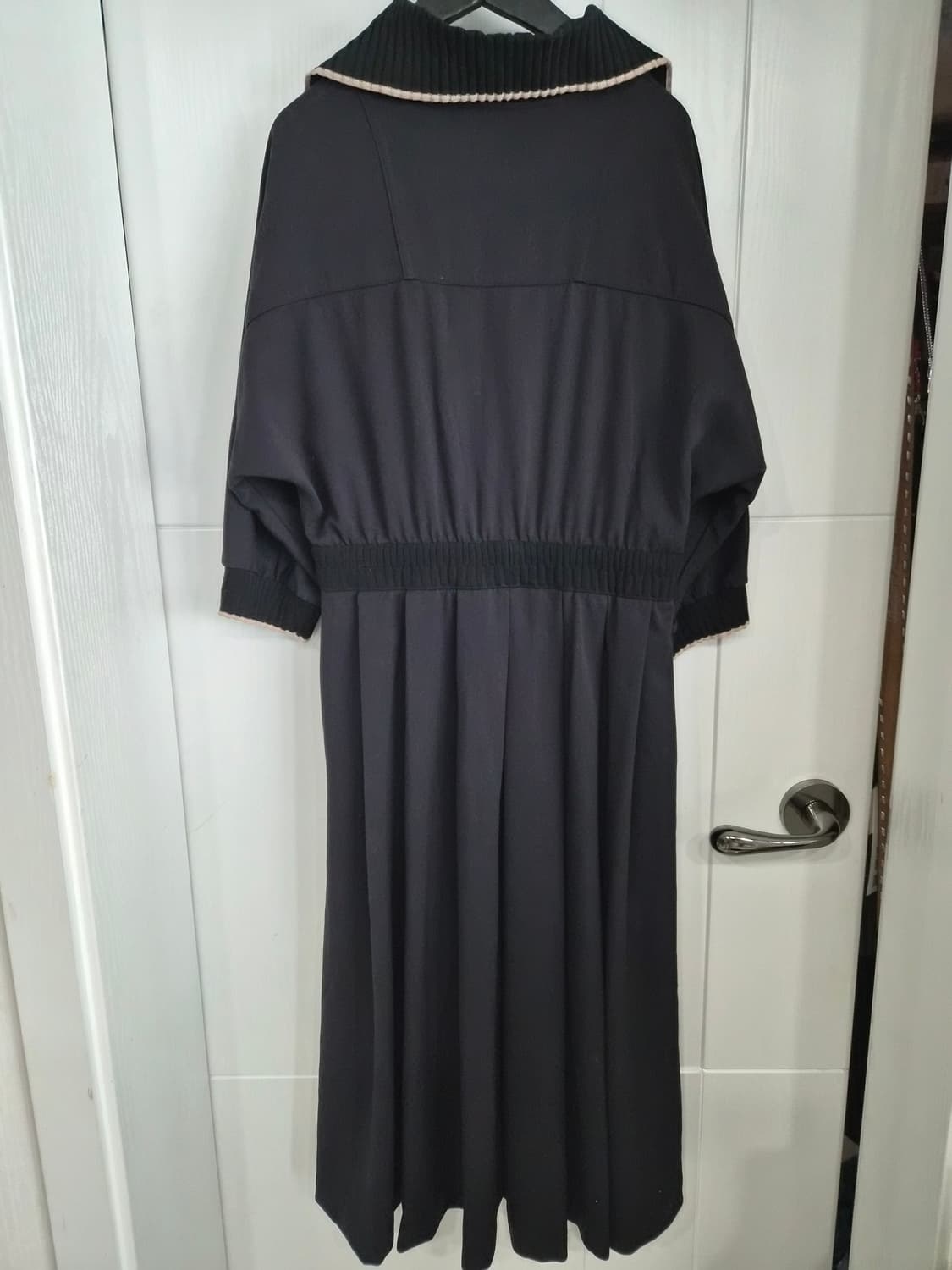 지스튜디오 블랙원피스 상품이미지3