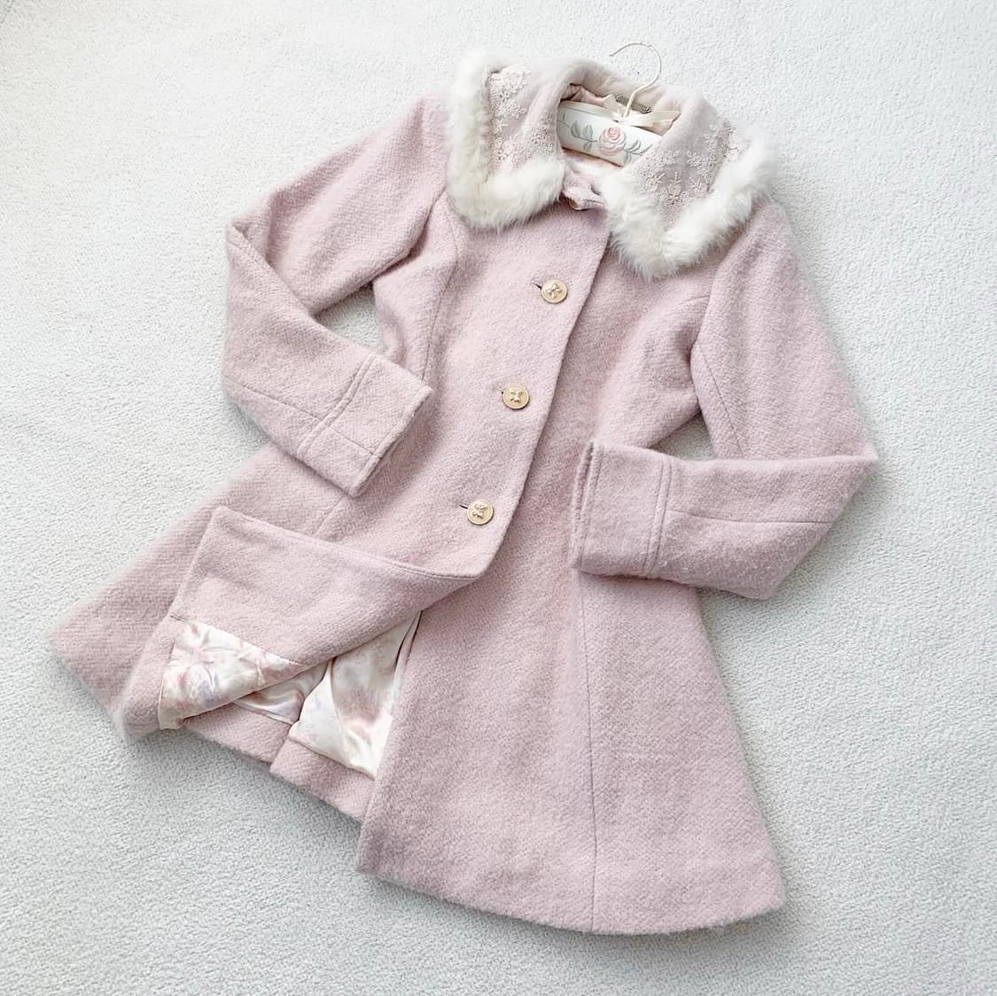 Liz lisa 리즈리사 뮤트연핑크 3리본 퍼 코트 상품이미지1