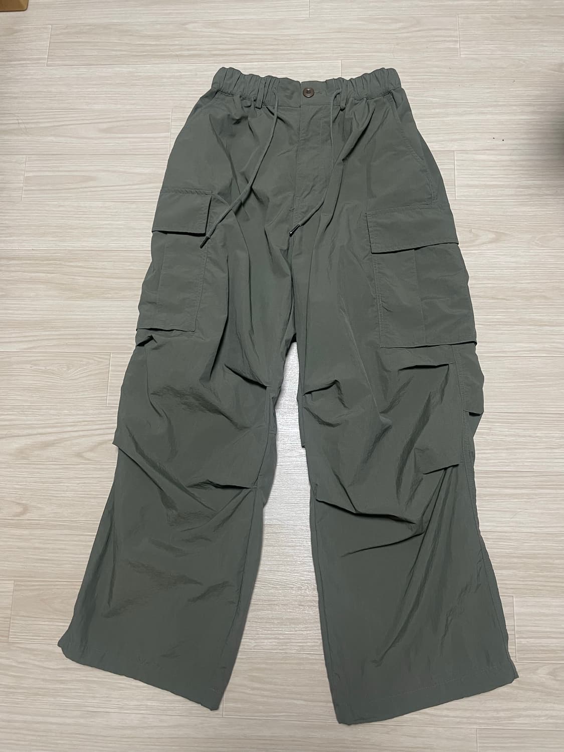 낫포너드 파라슈트 나일론 카고팬츠 카키 상품이미지2