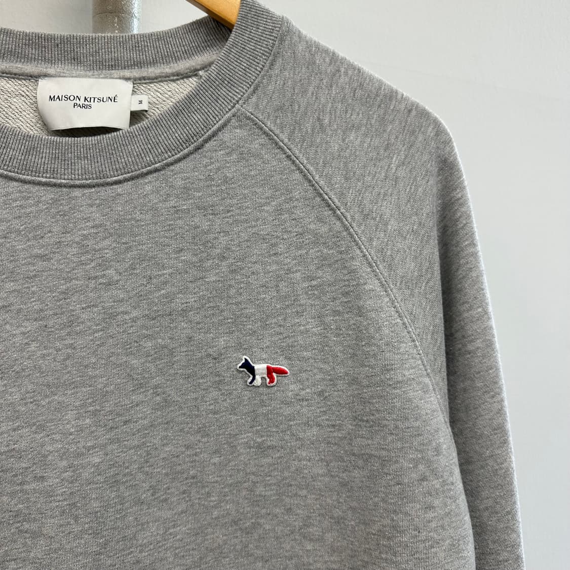 메종키츠네 트리컬러 로고 맨투맨 상품이미지3