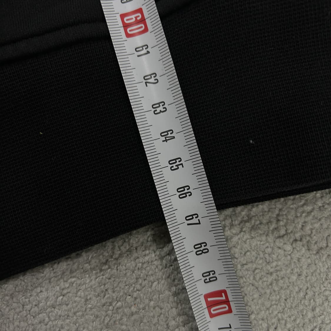 스톤아일랜드 블랙 신형 맨투맨 m 상품이미지9