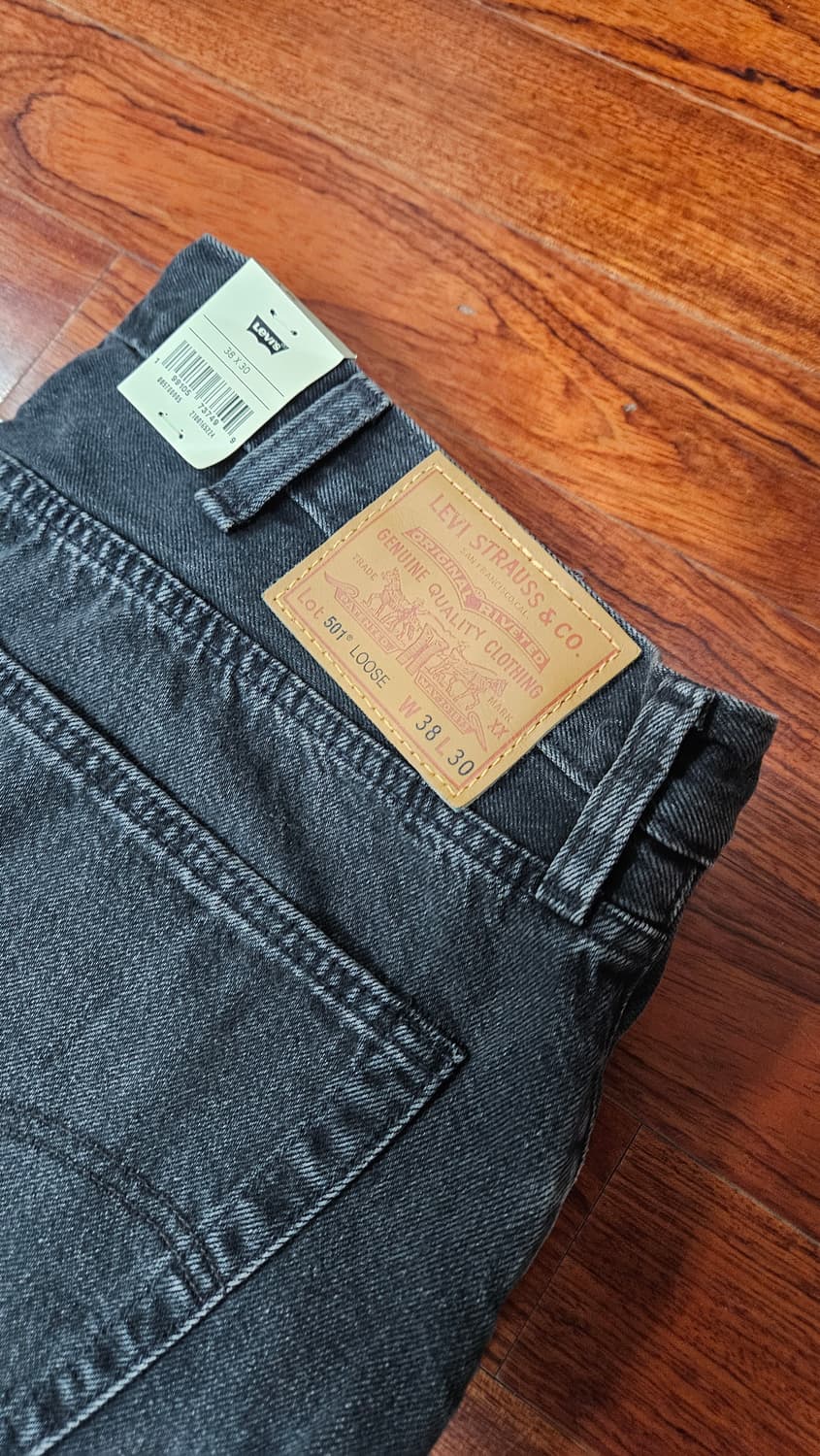 (새상품) Levi’s 501 루즈핏 Black 38x30 상품이미지5