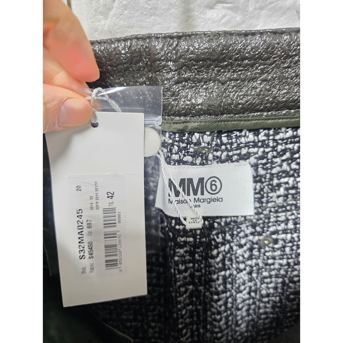 택포) 메종 마르지엘라 블랙 미니스커트 42사이즈 새상품 상품이미지2