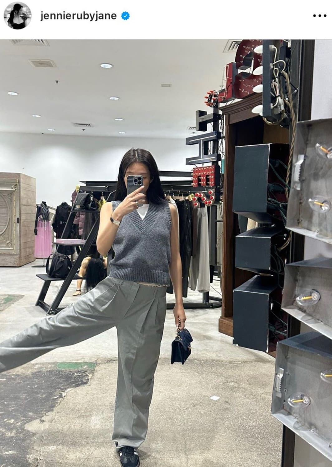 그로브 보이드 핀턱 팬츠 (제니착용) 상품이미지1