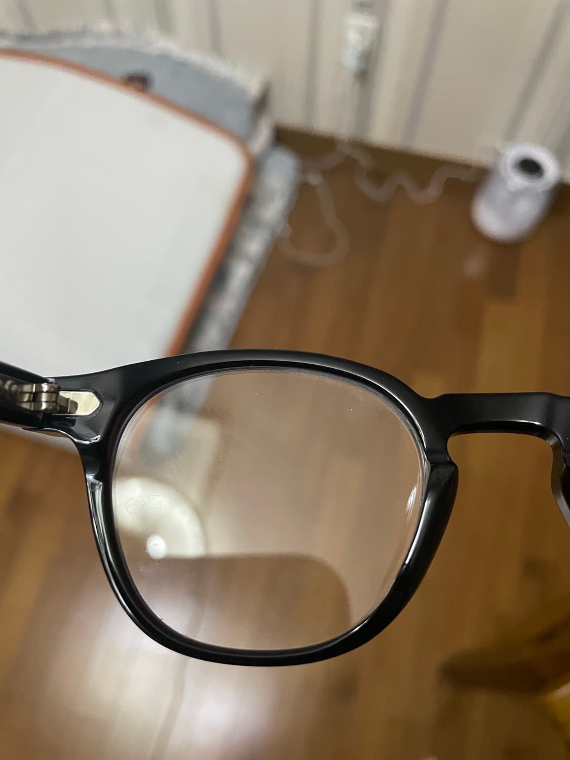 젠틀몬스터 EDDY-A 01 블랙 안경 상품이미지7