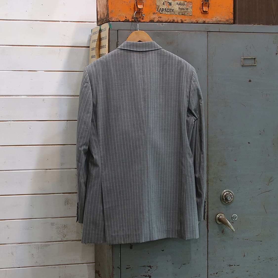 (착용컷) Aquascutum 스트라이프 셋업 (남성용) 상품이미지3