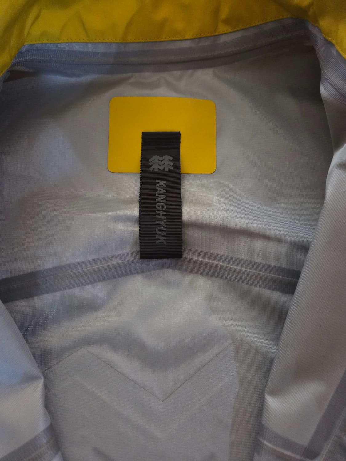 강혁 X 코오롱 고어텍스 인피니움 베스트 M 새상품 옐로우 상품이미지3