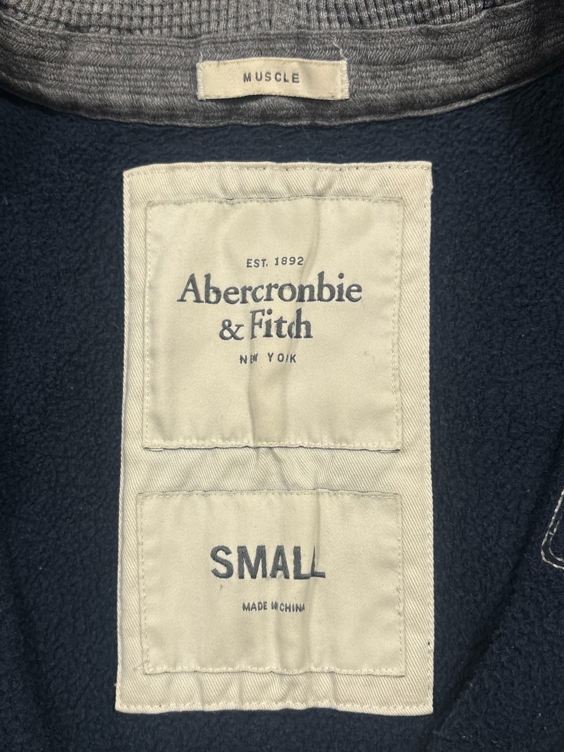 아베크롬비 스펠로고 네이비 후드집업 상품이미지6