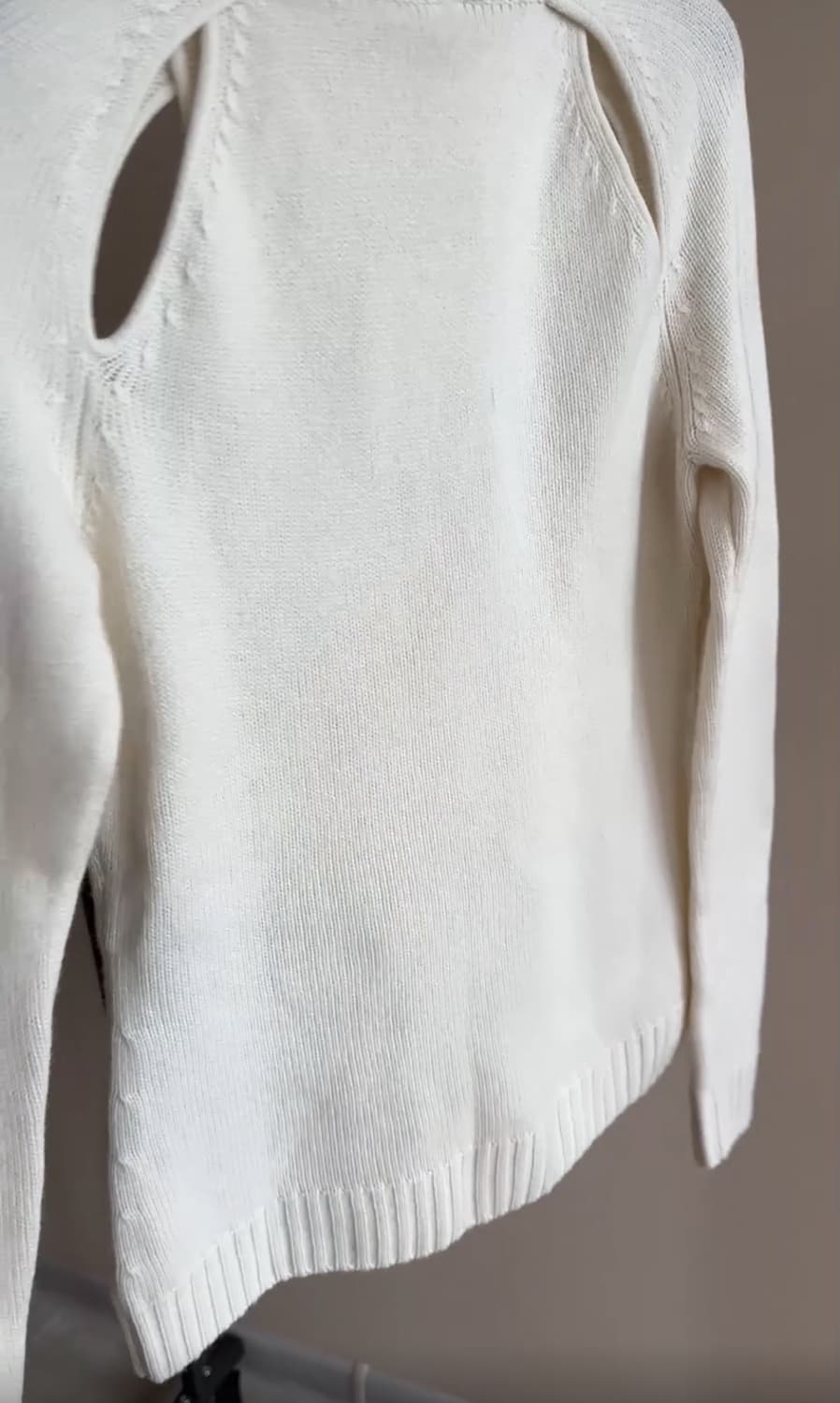 TOM FORD 톰 포드 컷 아웃 터틀넥(캐시미어)S 사이즈-해외발송 상품이미지7