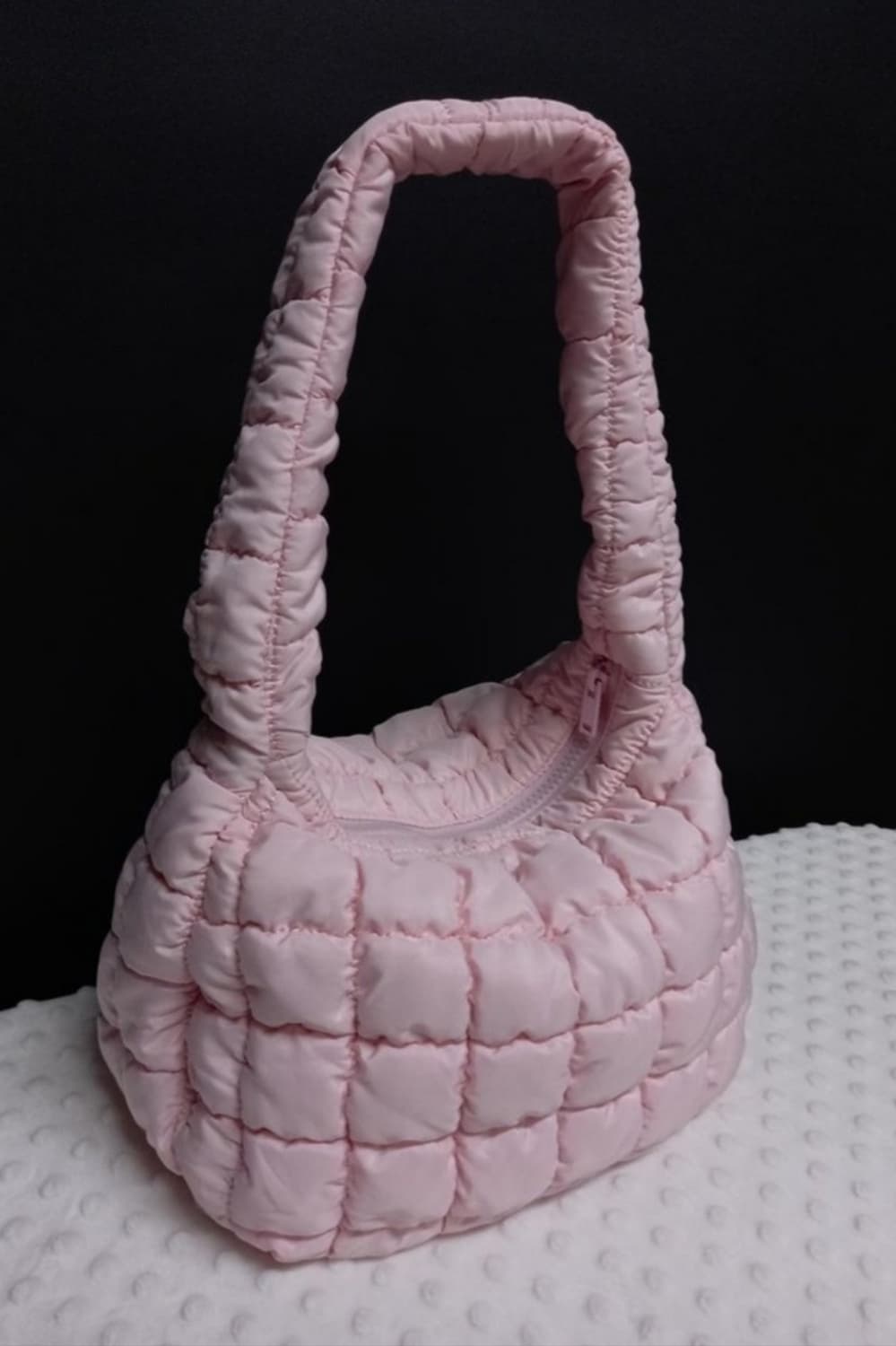 COS 코스 한정판 핑크 퀄팅 패딩 구름 토트백 상품이미지3