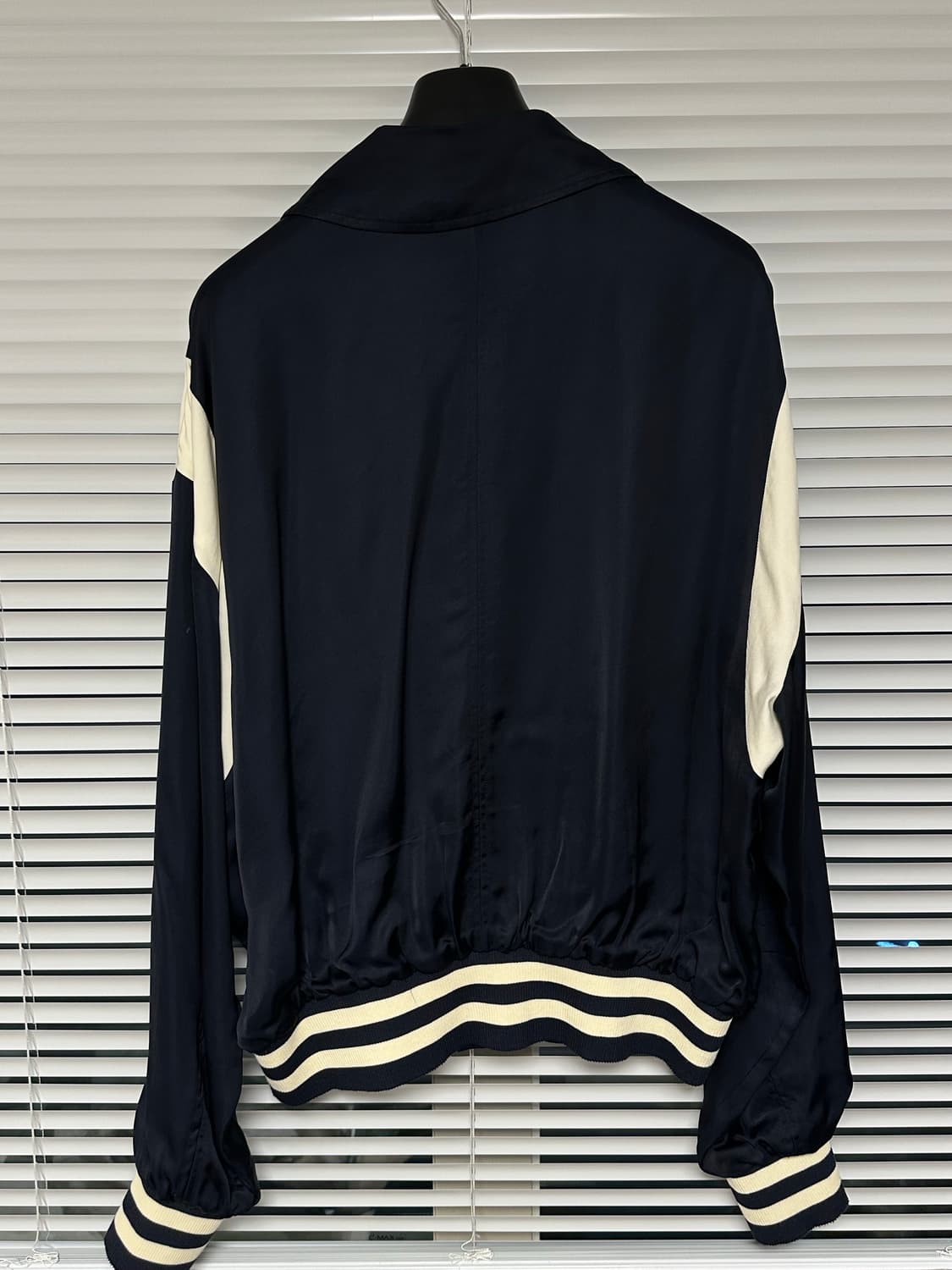 벌스데이수트 SATIN STADIUM JACKET (NAVY) 상품이미지3