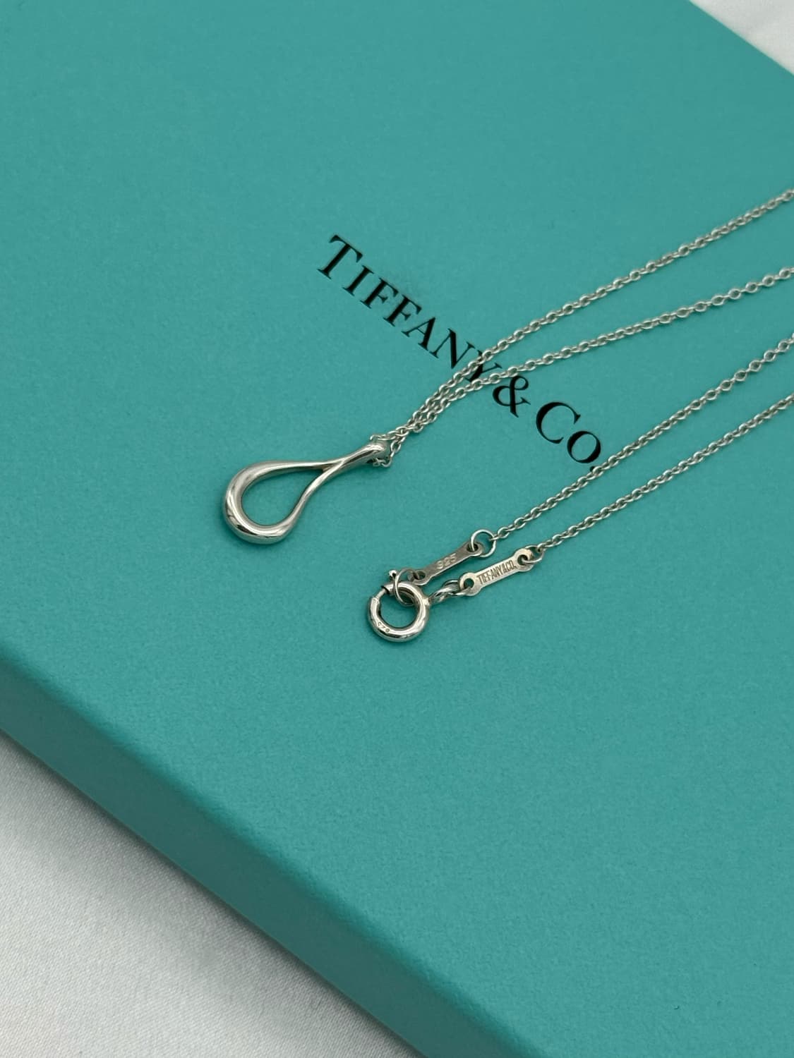 티파니앤코 오픈 티어 드롭 목걸이 상품이미지3