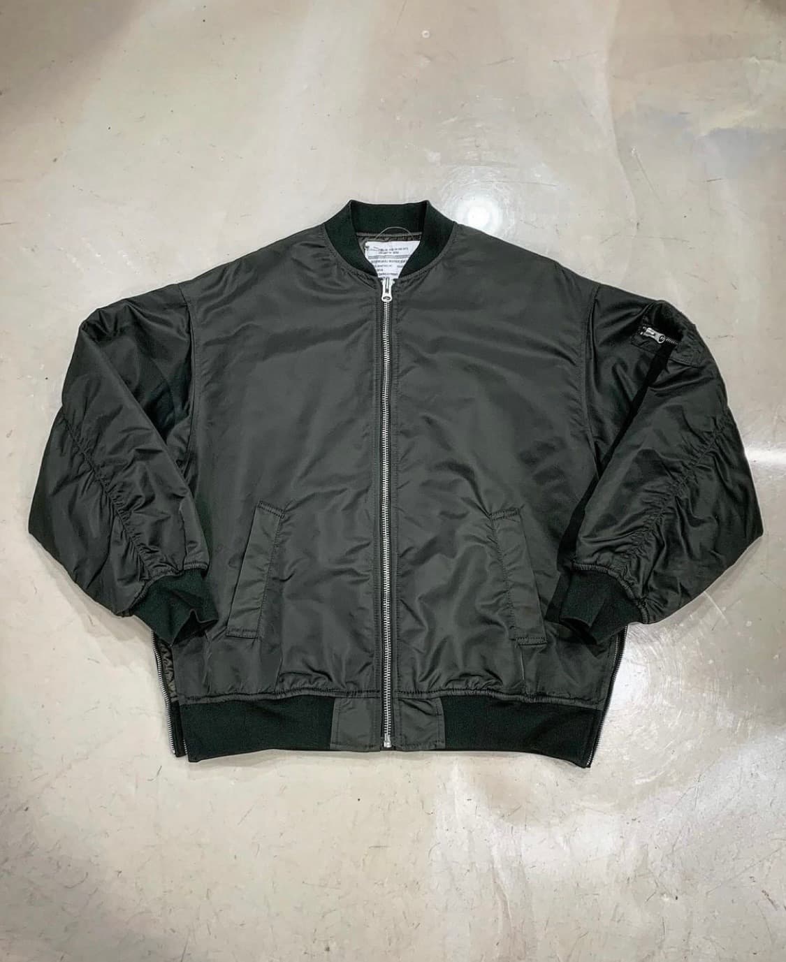 Sorona 나일론 사이드 지퍼 디테일 ma-1 재킷 상품이미지1