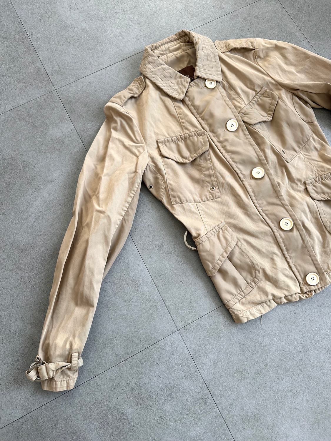 몽클레어 유틸리티 베이지 워크자켓 상품이미지2