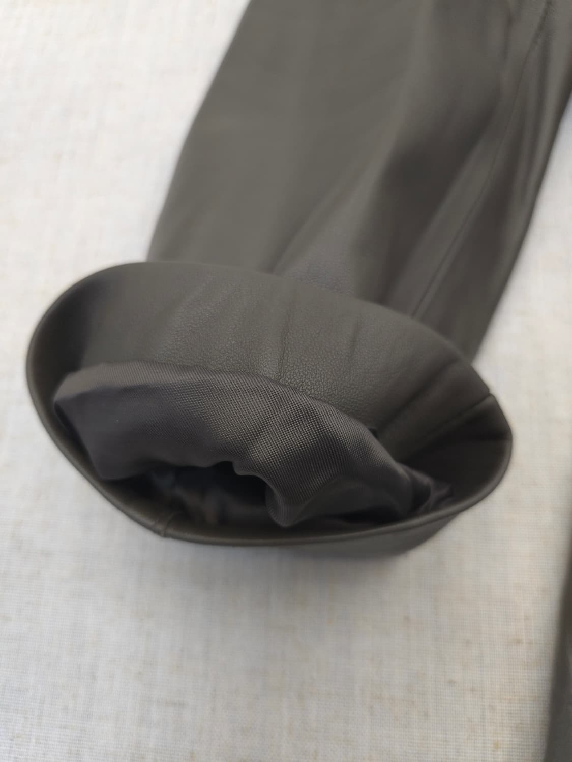 헤스티지 스타일 가죽 롱 코트 폭스퍼 상품이미지4