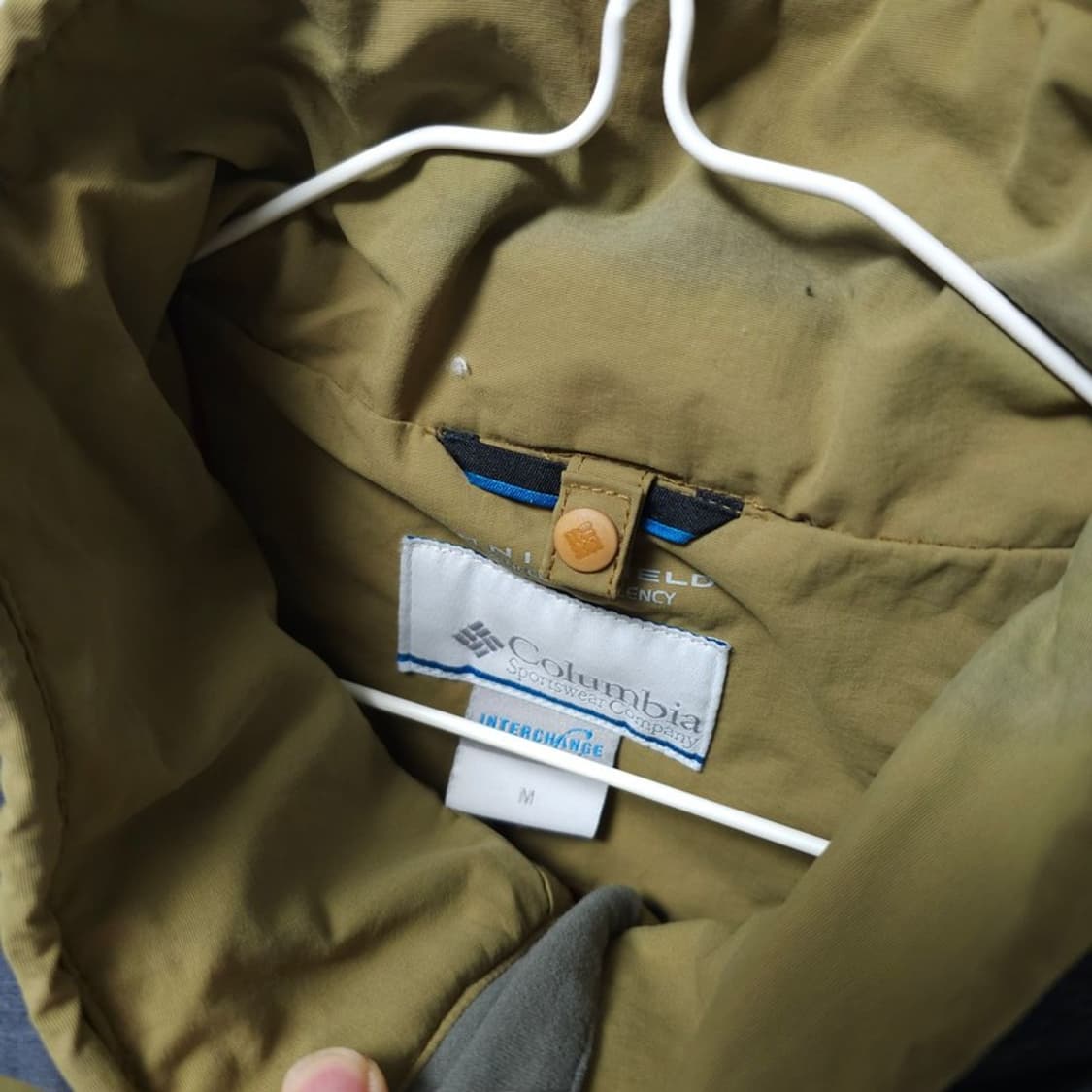 컬럼비아 바람막이 M 상품이미지4