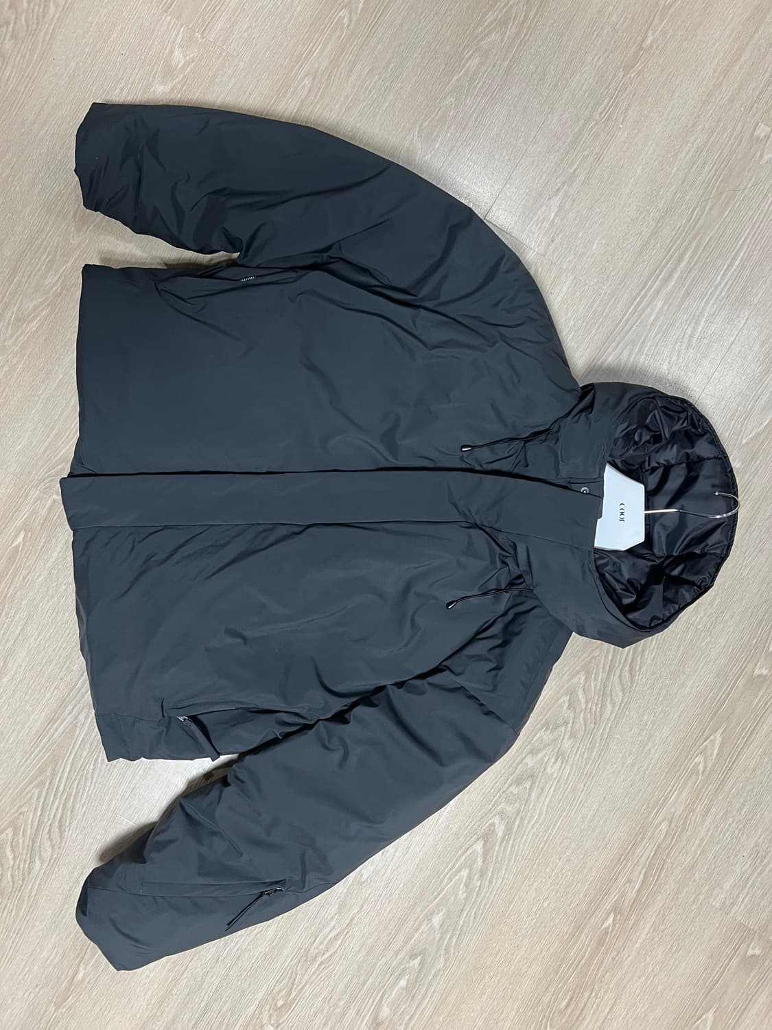 쿠어 워터 리펠런트 구스다운 점퍼 차콜 상품이미지2