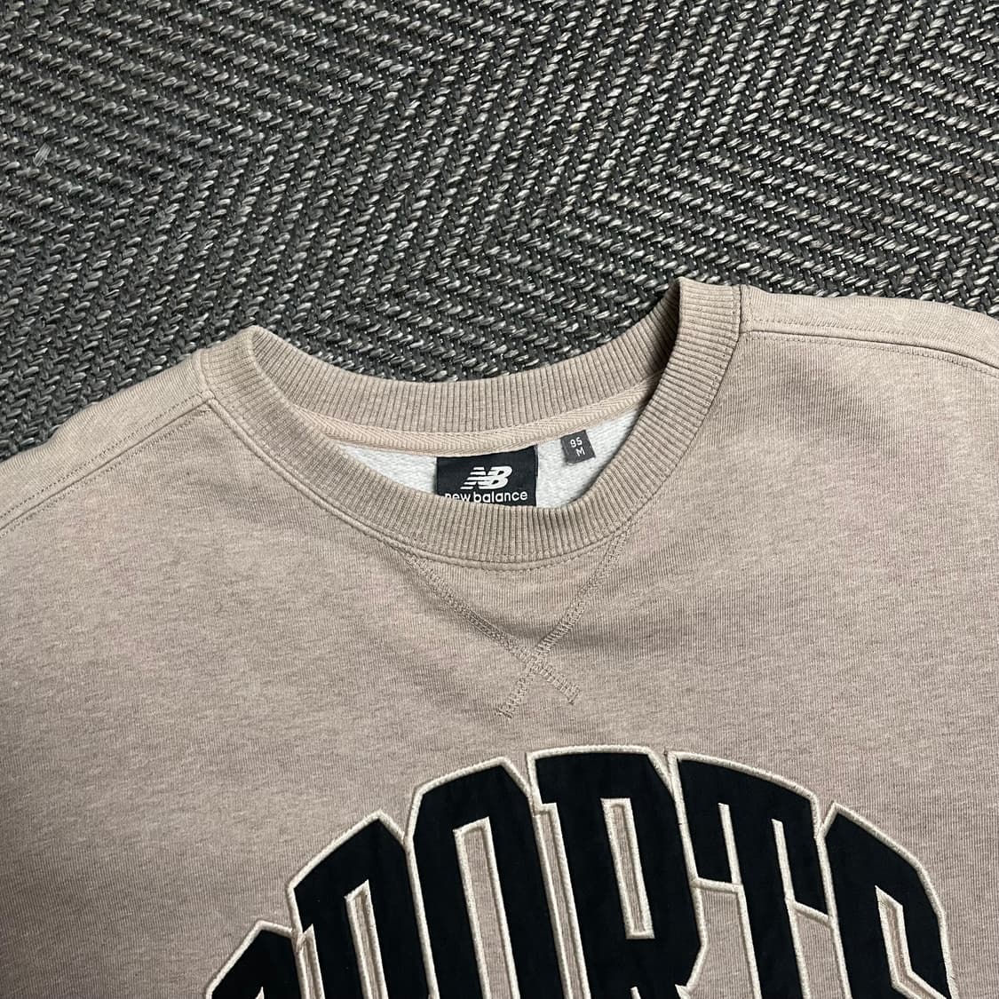 뉴발란스 SPORTS 빅로고 기모 스웻 맨투맨y 5401 상품이미지4