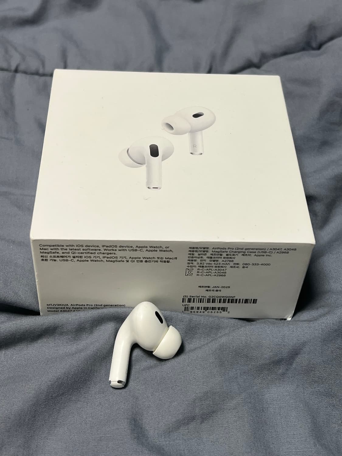 에어팟 프로 2세대 왼쪽 상품이미지1