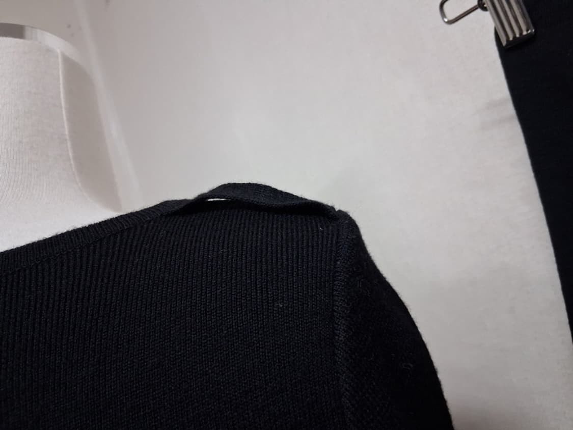 일본구제 cacharel  검정 고급니트 스커트셋업 44XS  44반
 상품이미지6
