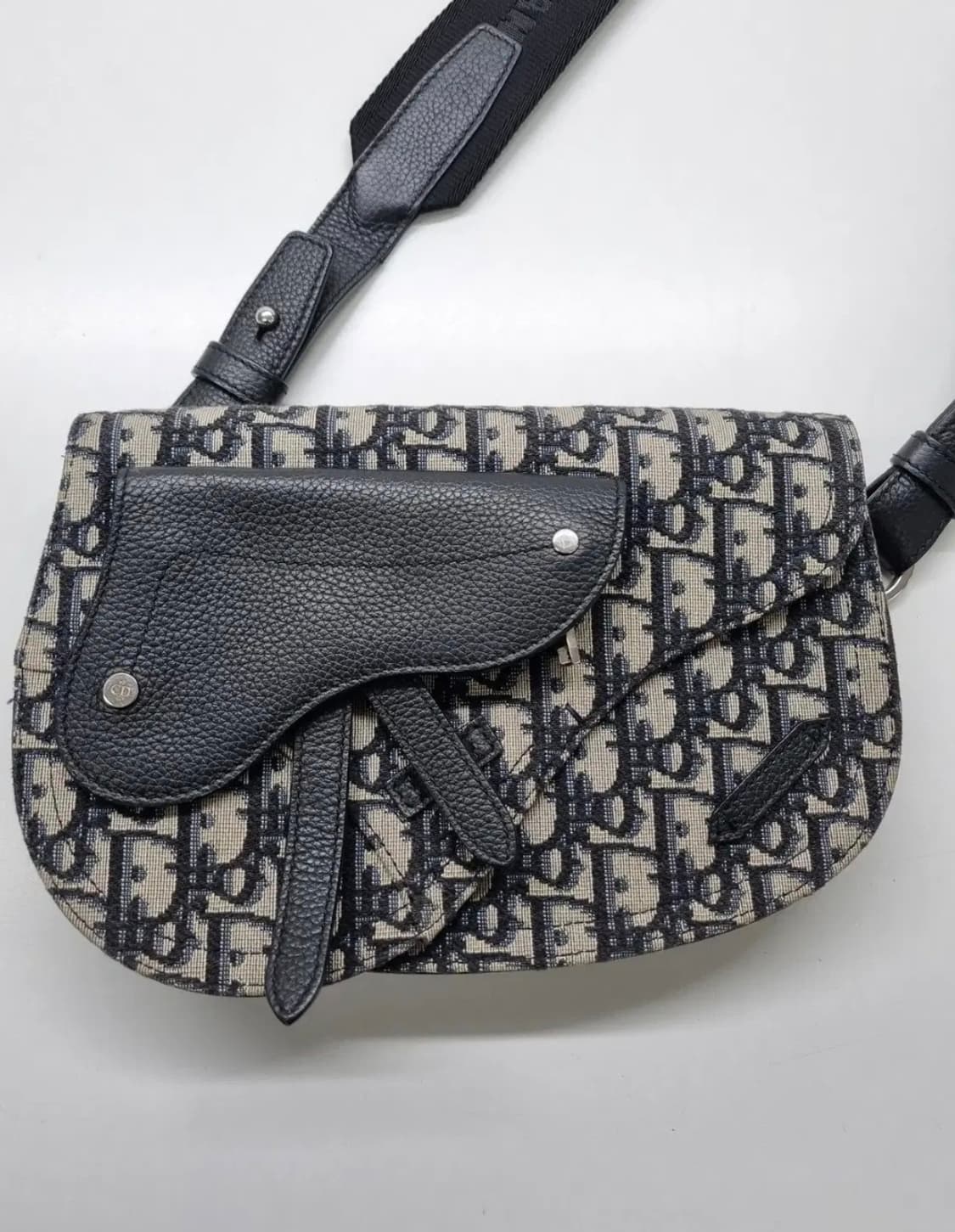 디올 오블리크 새들 메신저백 상품이미지1