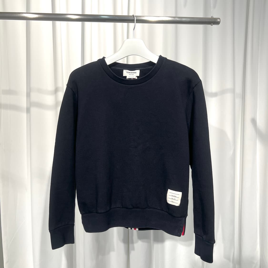 (3) 톰브라운 백삼선 맨투맨  상품이미지2