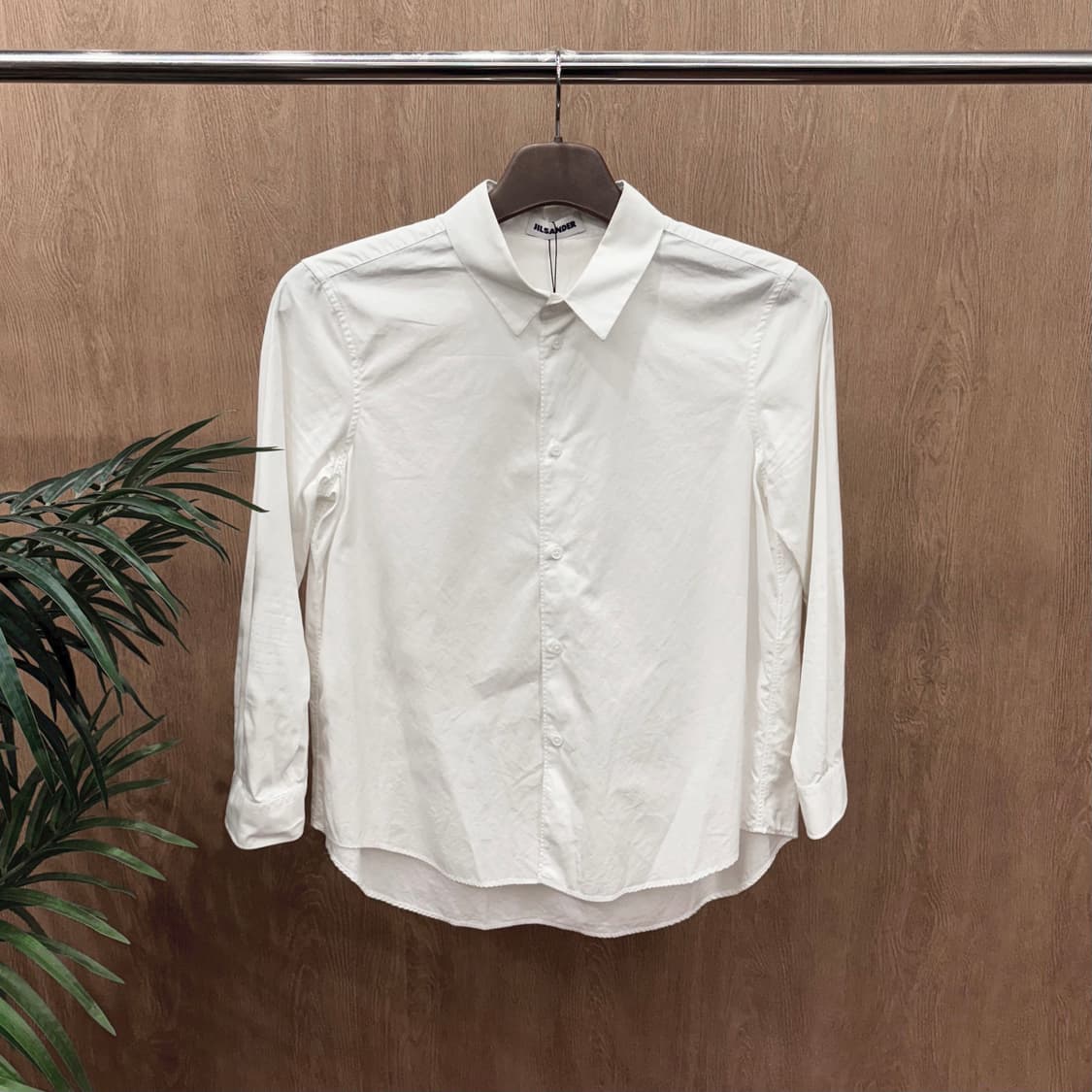 질샌더 코튼 긴팔 셔츠 무지 히든 버튼업 후면 핀턱 디테일 루즈핏 화이트 상품이미지1