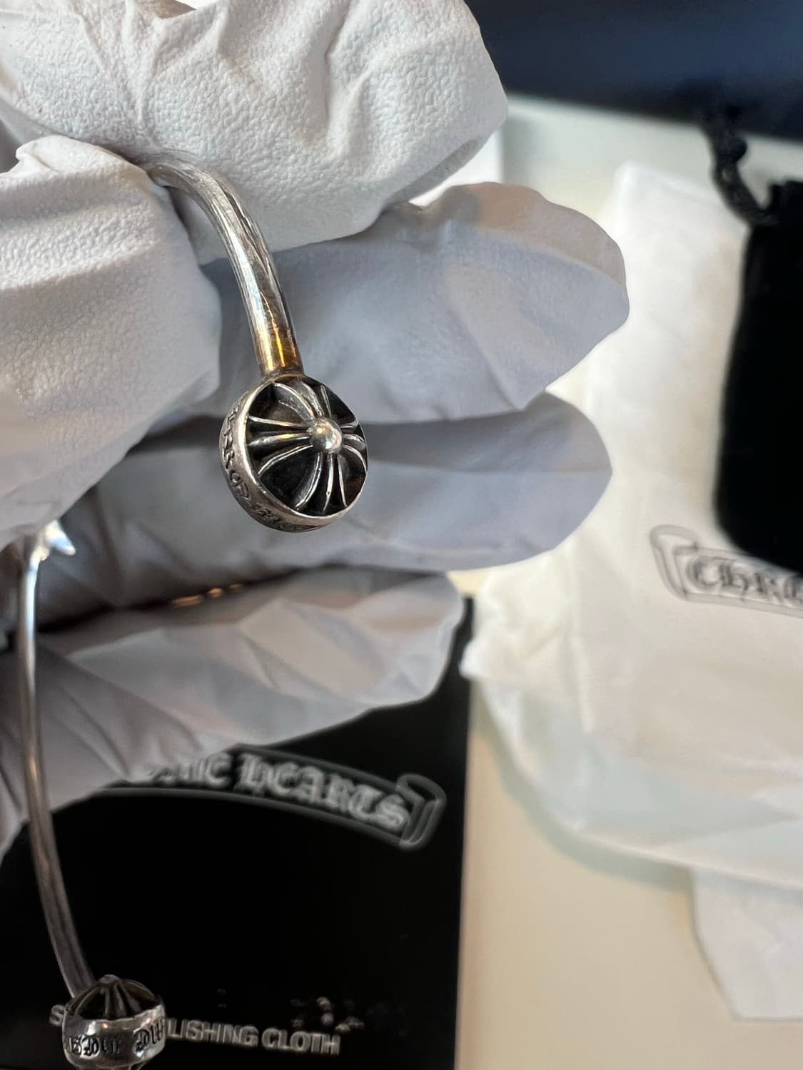 크롬하츠 스키니 타이니 크로스 뱅글 팔찌 상품이미지5