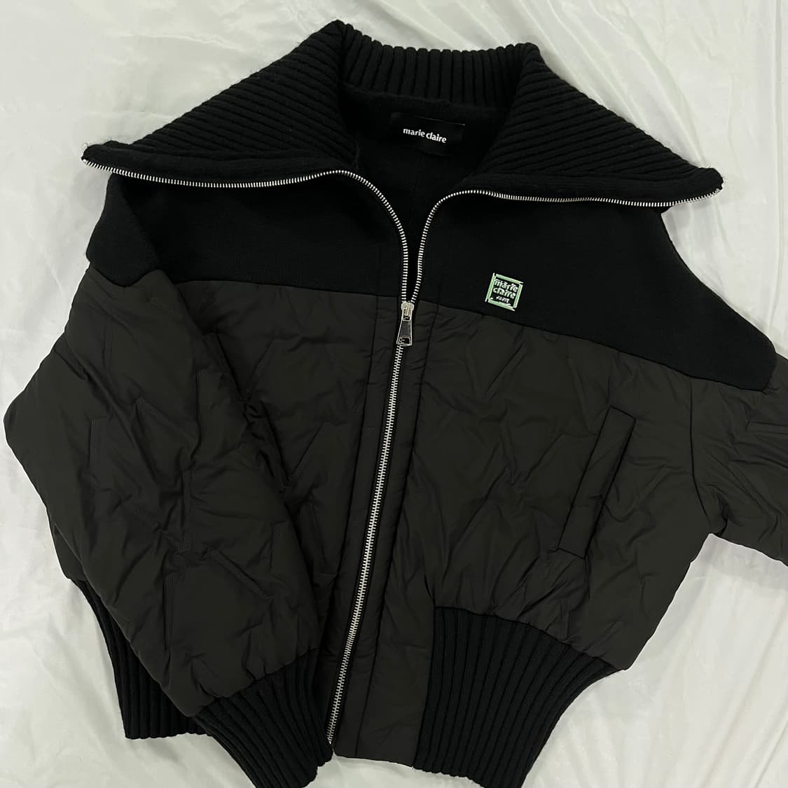 마리끌레르 니트 카라 퀼팅 숏 패딩 상품이미지2