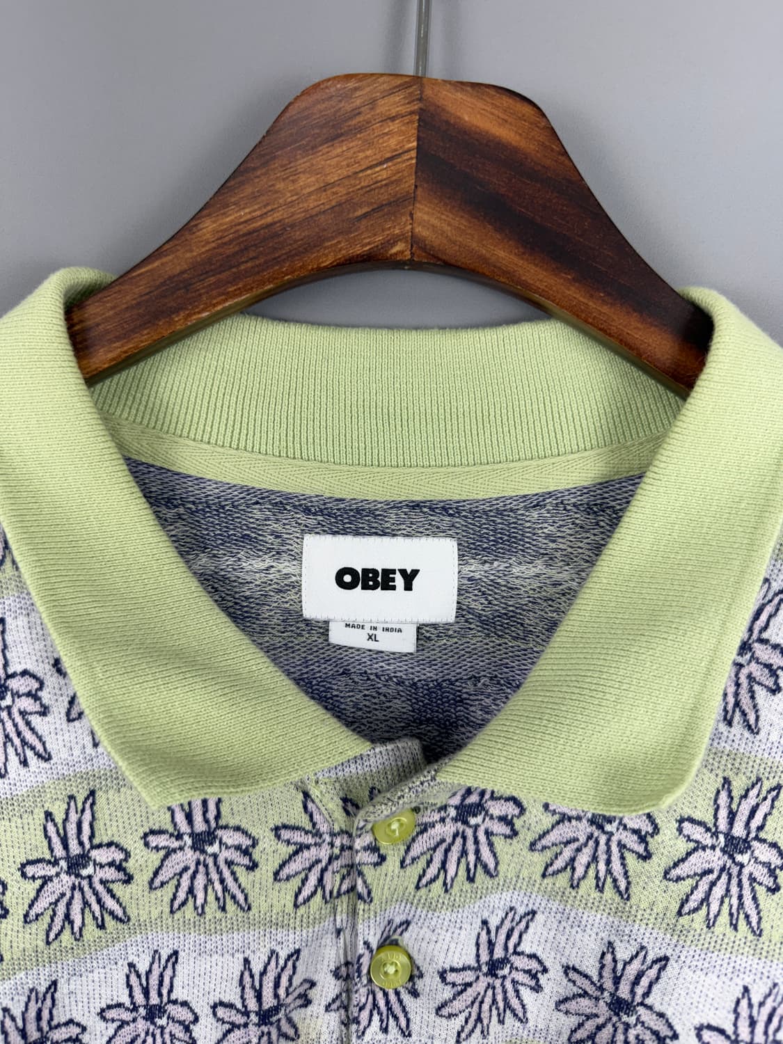 오베이 유니티 자카드 플라워 카라 반팔 티셔츠 E36 상품이미지5