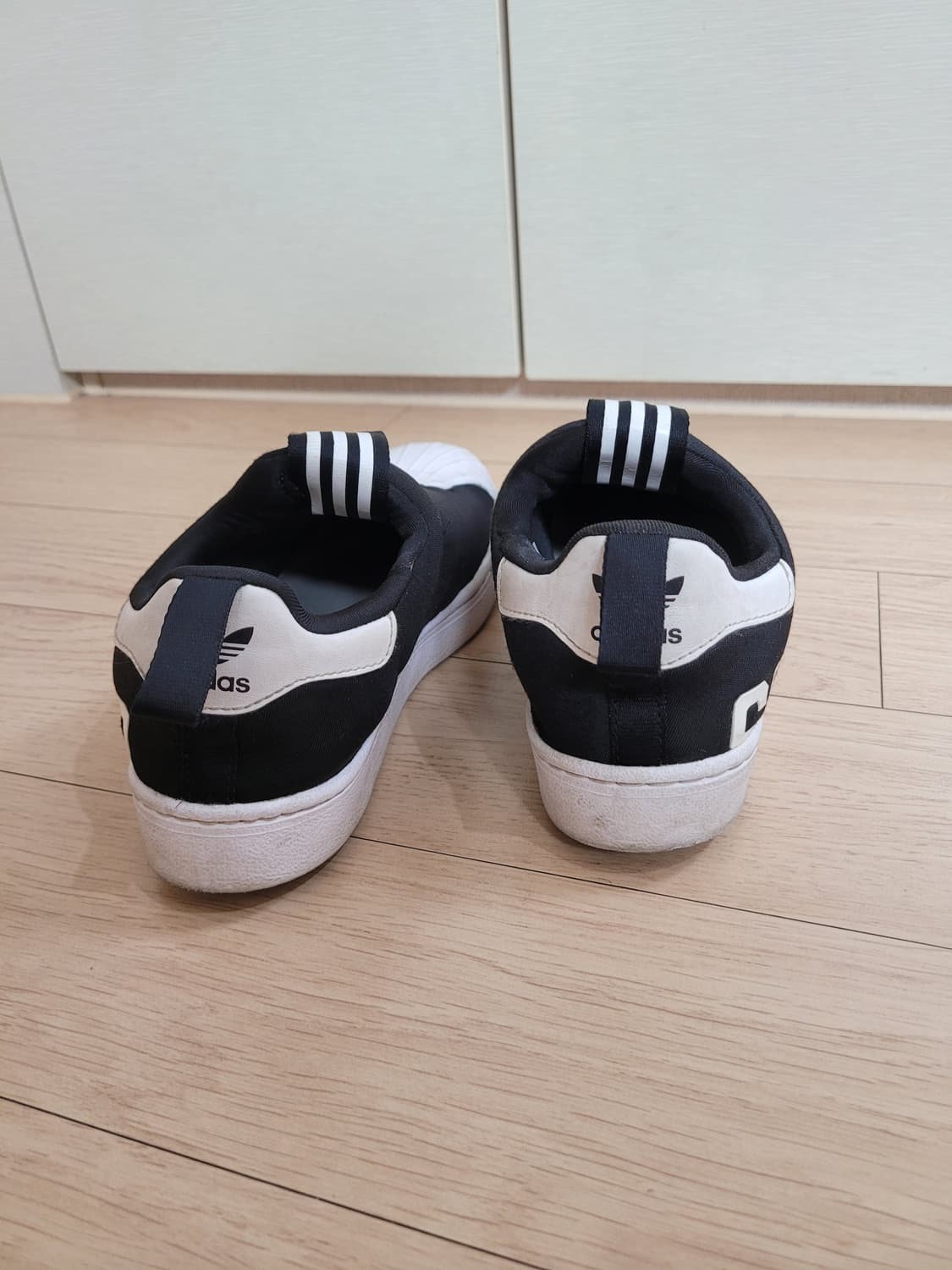 아디다스 Adidas 슈퍼스타 키즈 슬립온 200 블랙 상품이미지4