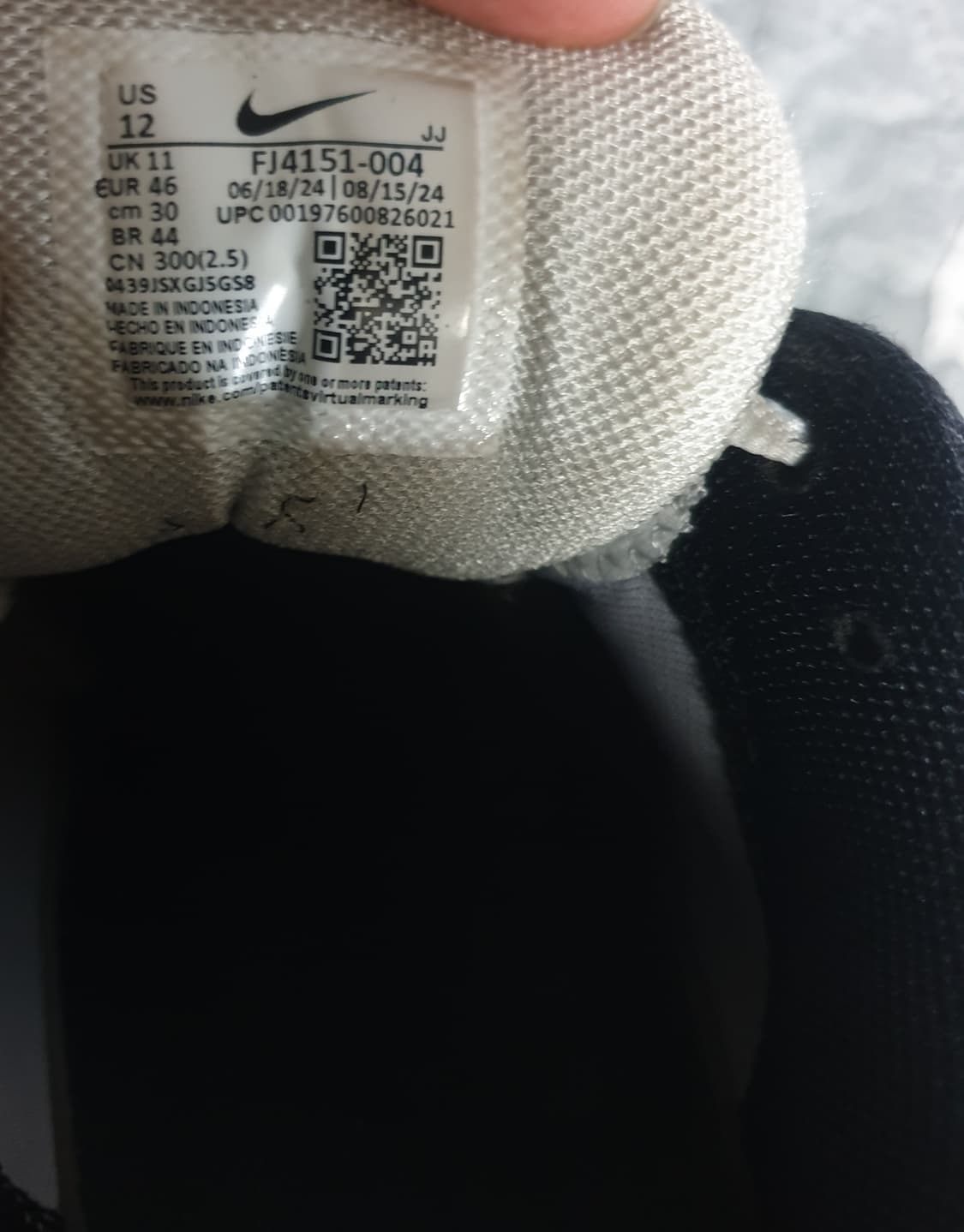 나이키 줌보메로5 메탈릭실버 블랙 (300) 상품이미지6